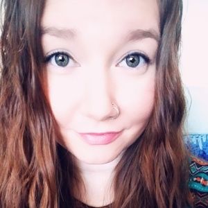 Meet your Posher, Katelyn